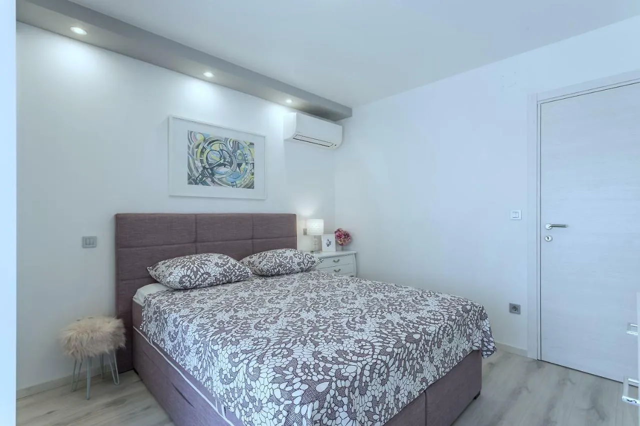 Villa Ema Kastela With Private Heated Pool
